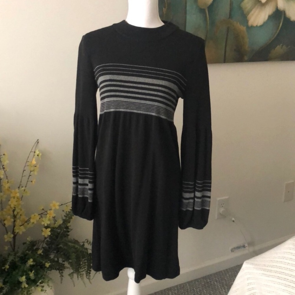 Laundry by Shelli Segal black mock neck Sweater dress